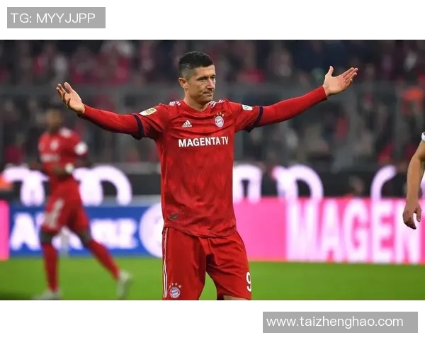 莱万重返德甲助力旧主球队拜仁球迷怒斥其背叛与忘恩负义